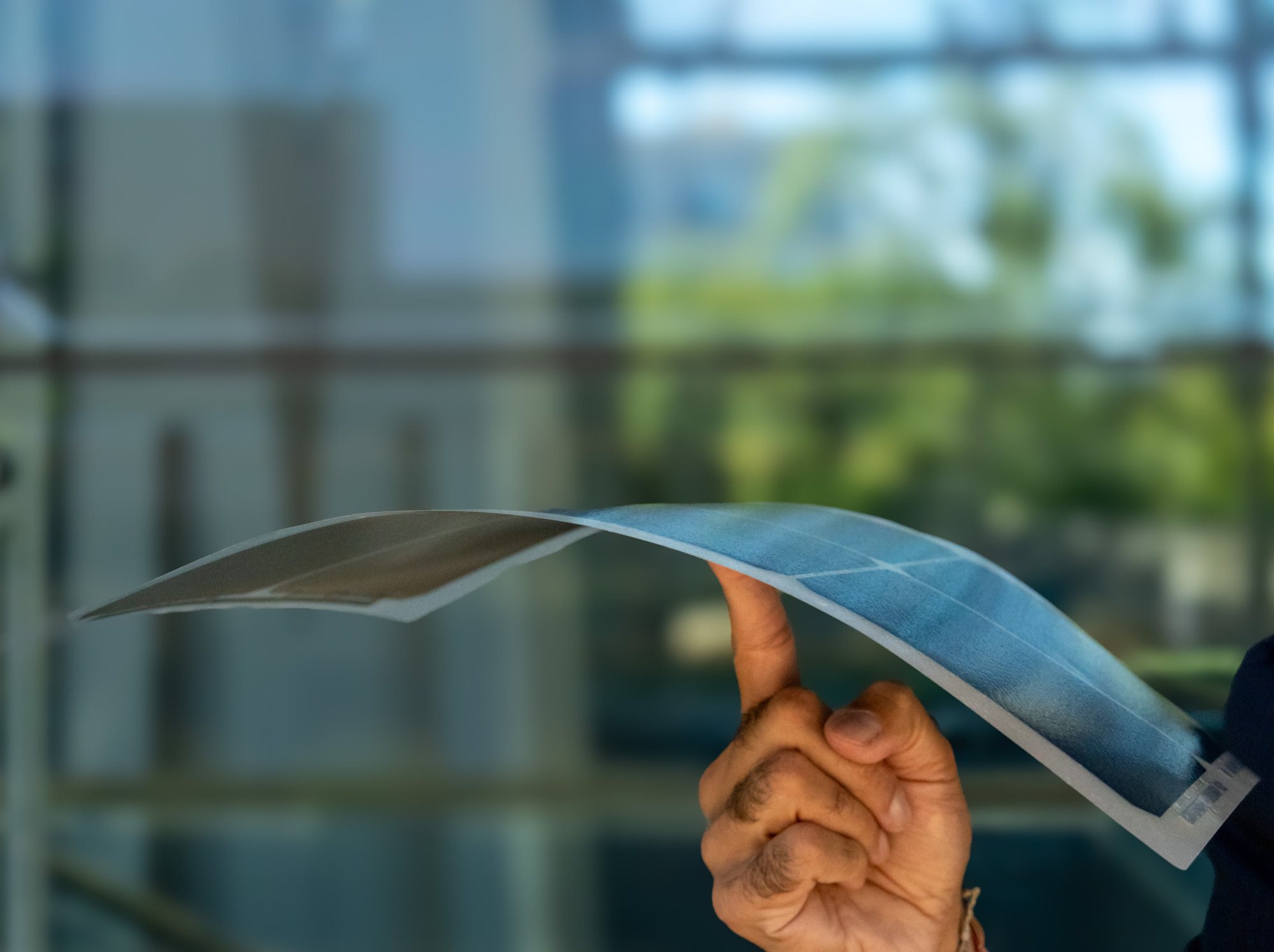 SolarWindow launches 0.85 mm-thick, self-adhesive solar film - pv magazine Global